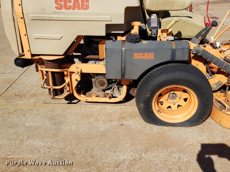 image for item DE3910 2011 Scag Cougar SMCR-48 lawn mower