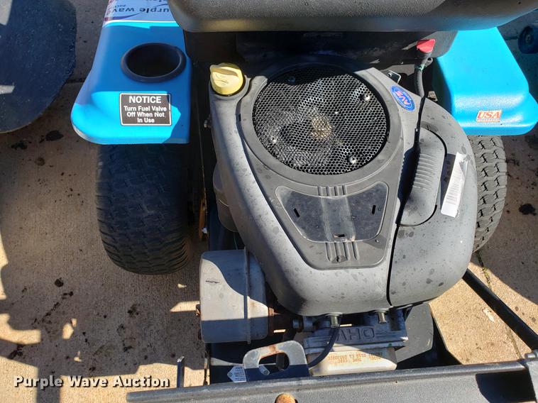 image for item DE3913 (3) lawn mowers