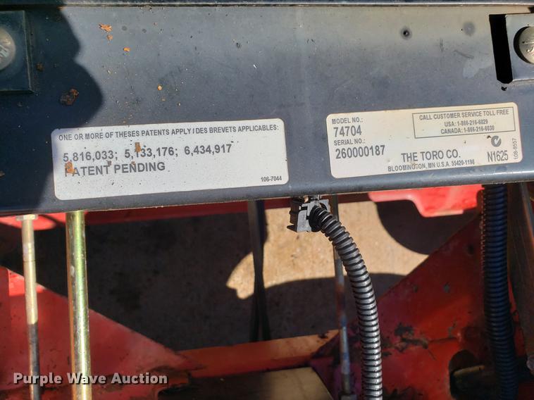 image for item DE3913 (3) lawn mowers