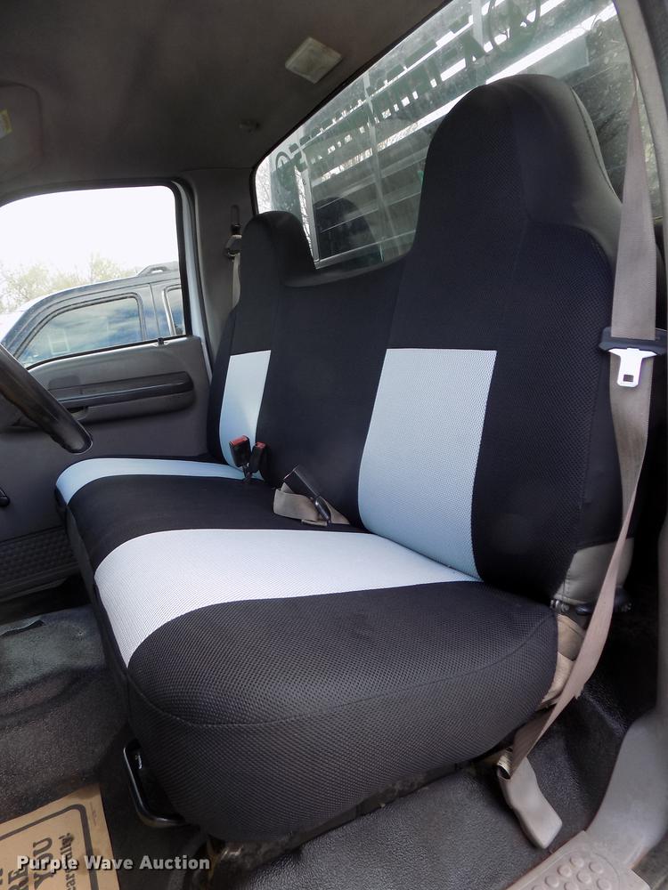 image for item DE7648 2001 Ford F450 Super Duty XL bale bed truck