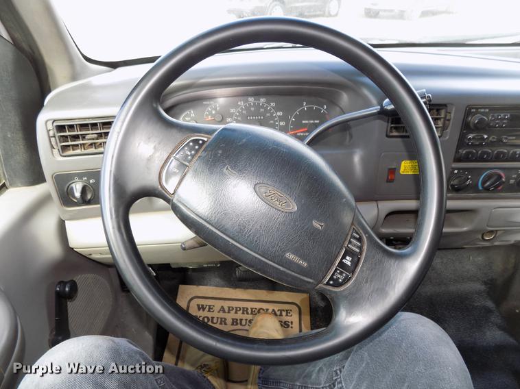 image for item DE7648 2001 Ford F450 Super Duty XL bale bed truck