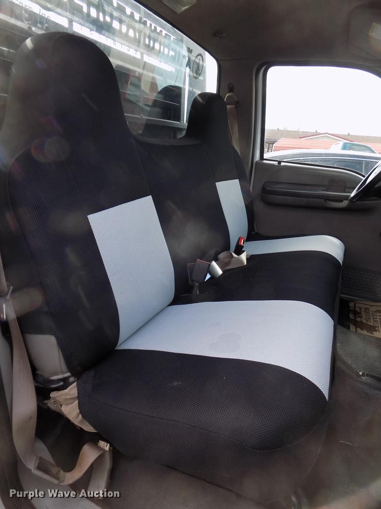 image for item DE7648 2001 Ford F450 Super Duty XL bale bed truck