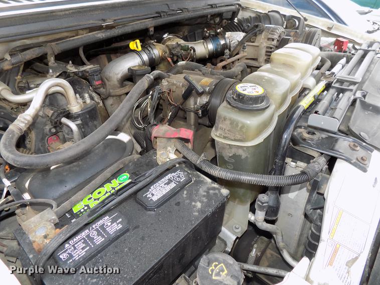 image for item DE7648 2001 Ford F450 Super Duty XL bale bed truck