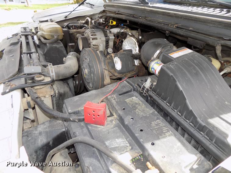 image for item DE7648 2001 Ford F450 Super Duty XL bale bed truck