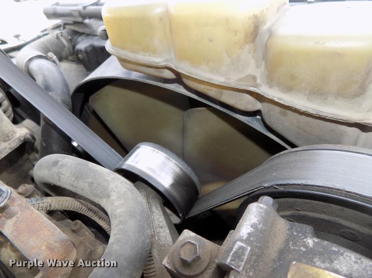 image for item DE7648 2001 Ford F450 Super Duty XL bale bed truck