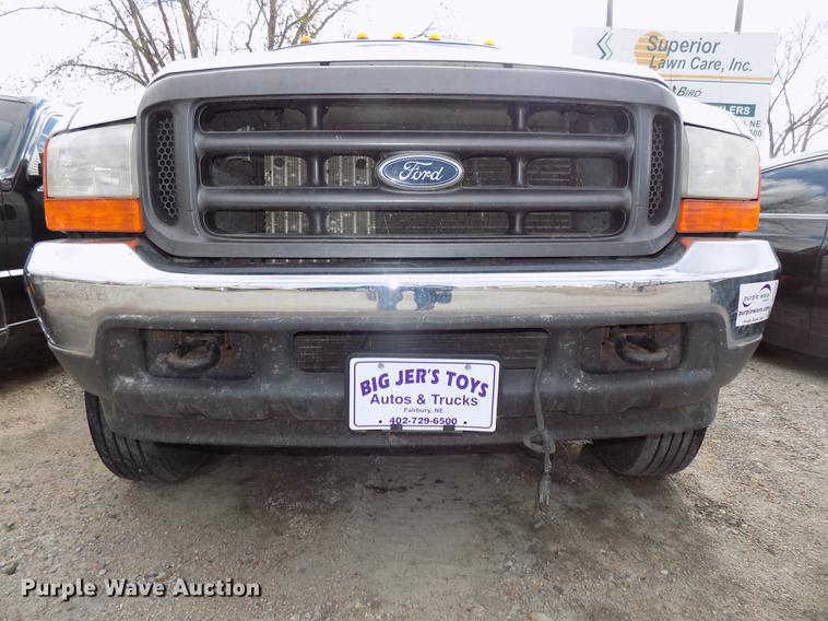 image for item DE7648 2001 Ford F450 Super Duty XL bale bed truck