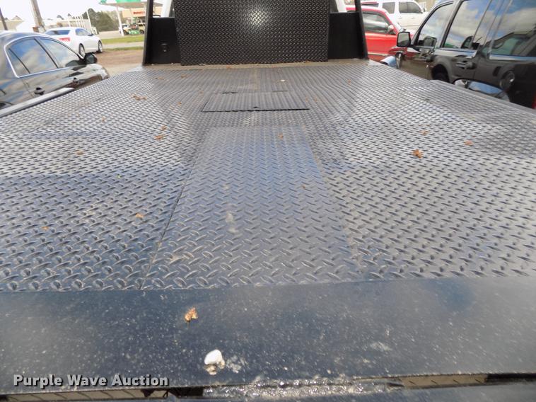 image for item DE7648 2001 Ford F450 Super Duty XL bale bed truck