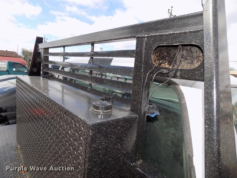 image for item DE7648 2001 Ford F450 Super Duty XL bale bed truck