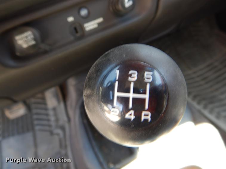 image for item DE8302 2000 Dodge Dakota Club Cab pickup truck