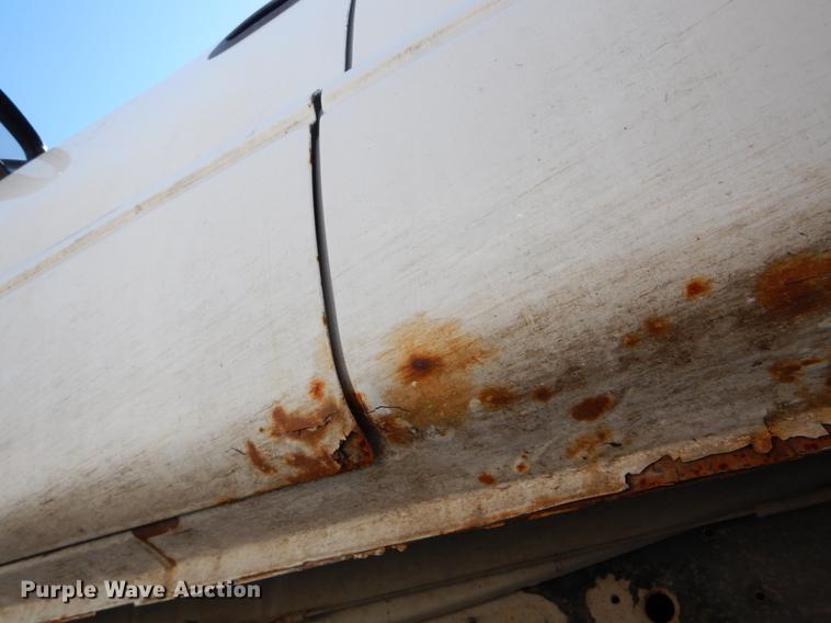 image for item DE8302 2000 Dodge Dakota Club Cab pickup truck