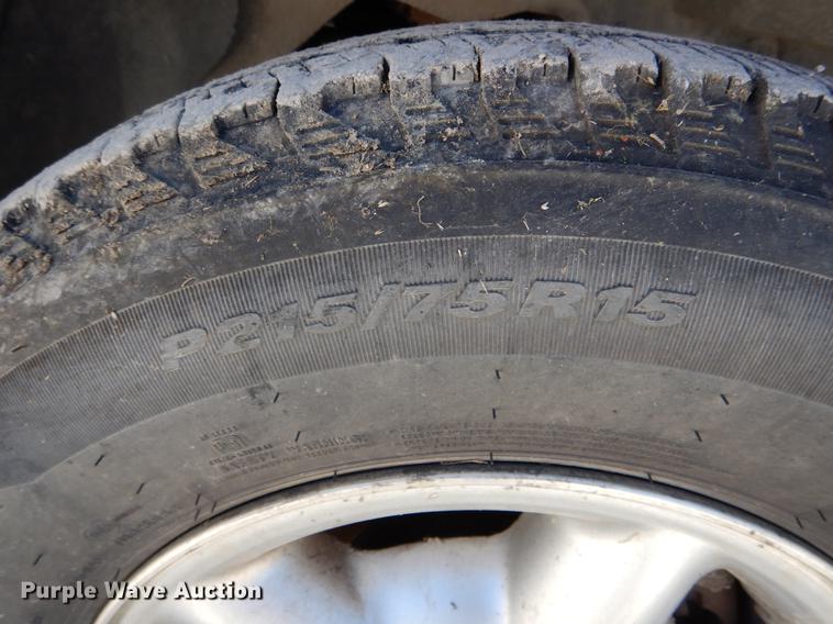 image for item DE8302 2000 Dodge Dakota Club Cab pickup truck