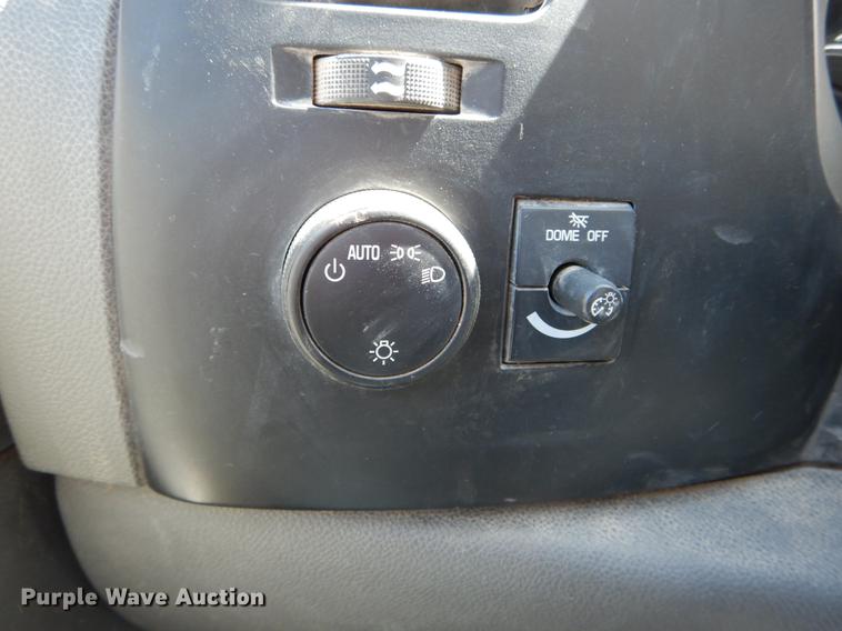 image for item DE8303 2009 Chevrolet Silverado 2500HD pickup truck