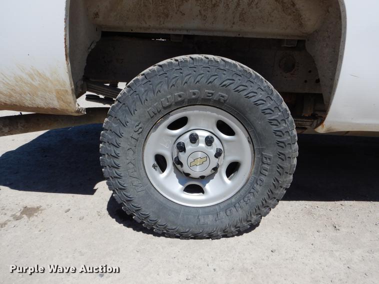 image for item DE8303 2009 Chevrolet Silverado 2500HD pickup truck