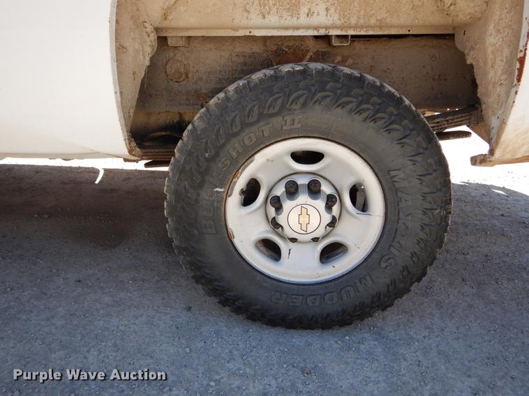 image for item DE8303 2009 Chevrolet Silverado 2500HD pickup truck