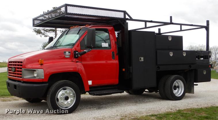 image for item DE8323 2004 Chevrolet C4500 utility truck