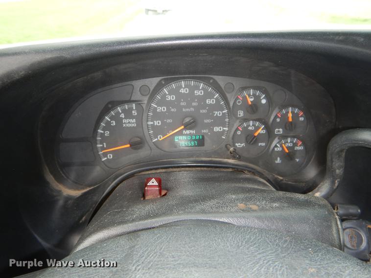 image for item DE8323 2004 Chevrolet C4500 utility truck