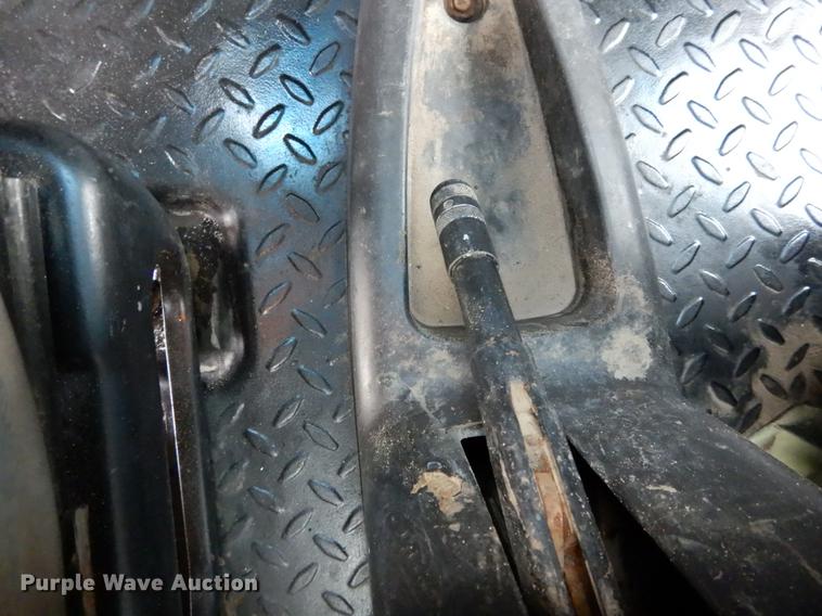 image for item DE8323 2004 Chevrolet C4500 utility truck