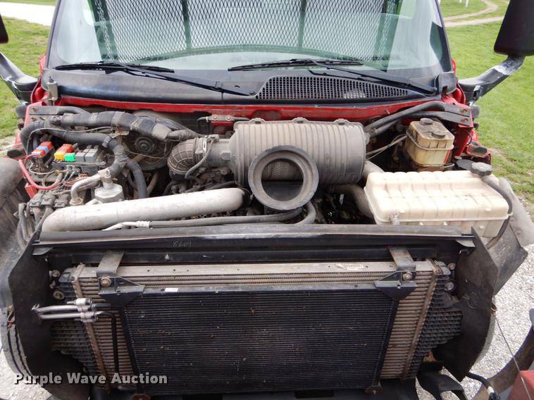 image for item DE8323 2004 Chevrolet C4500 utility truck