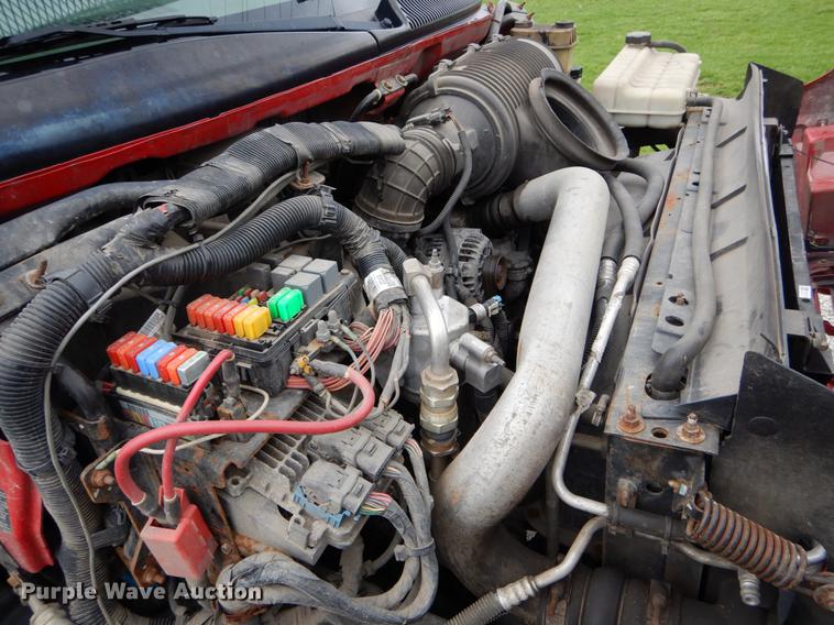 image for item DE8323 2004 Chevrolet C4500 utility truck