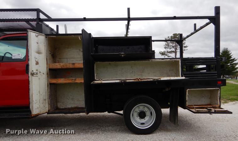 image for item DE8323 2004 Chevrolet C4500 utility truck