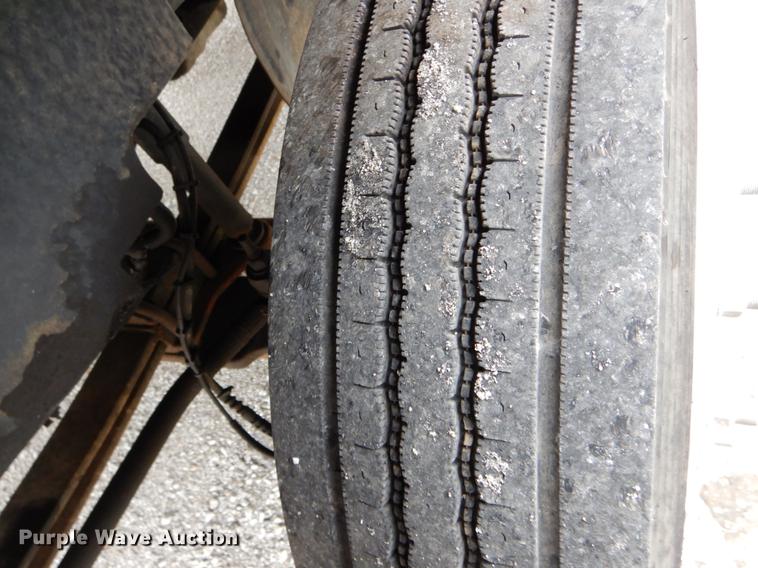 image for item DE8323 2004 Chevrolet C4500 utility truck