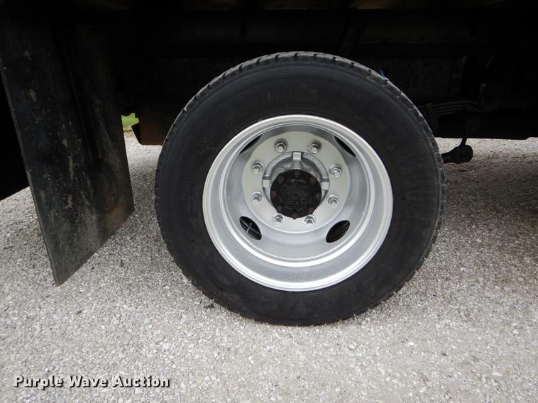 image for item DE8323 2004 Chevrolet C4500 utility truck