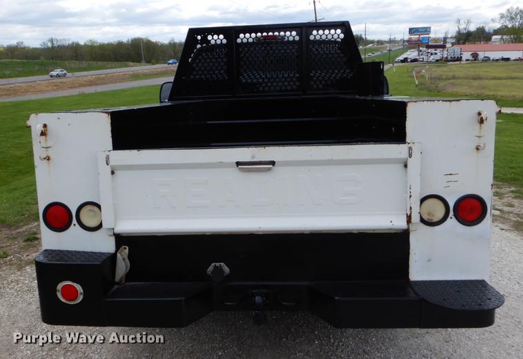 image for item DE8328 2006 Ford F350 Super Duty XL utility bed pickup truck