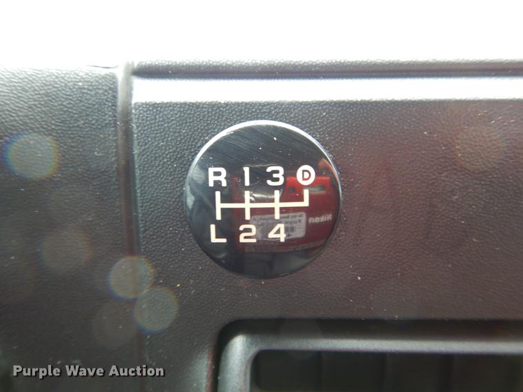 image for item DE8328 2006 Ford F350 Super Duty XL utility bed pickup truck