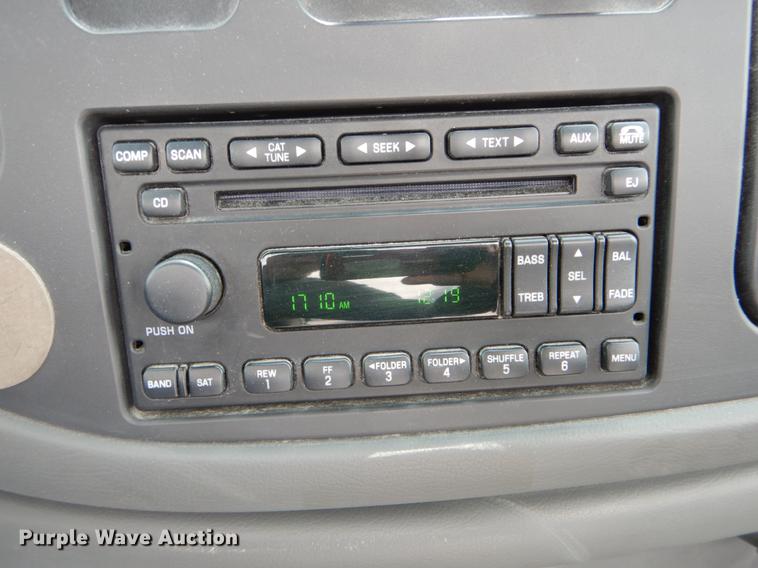 image for item DE8329 2006 Ford E450 cab and chassis