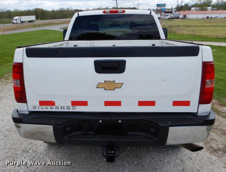 image for item DE8330 2010 Chevrolet Silverado 2500HD Ext. Cab pickup truck