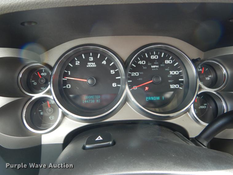 image for item DE8330 2010 Chevrolet Silverado 2500HD Ext. Cab pickup truck