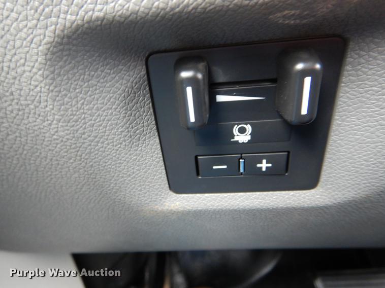 image for item DE8330 2010 Chevrolet Silverado 2500HD Ext. Cab pickup truck