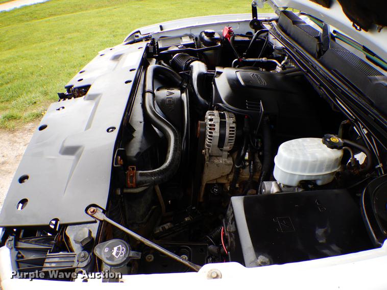 image for item DE8330 2010 Chevrolet Silverado 2500HD Ext. Cab pickup truck