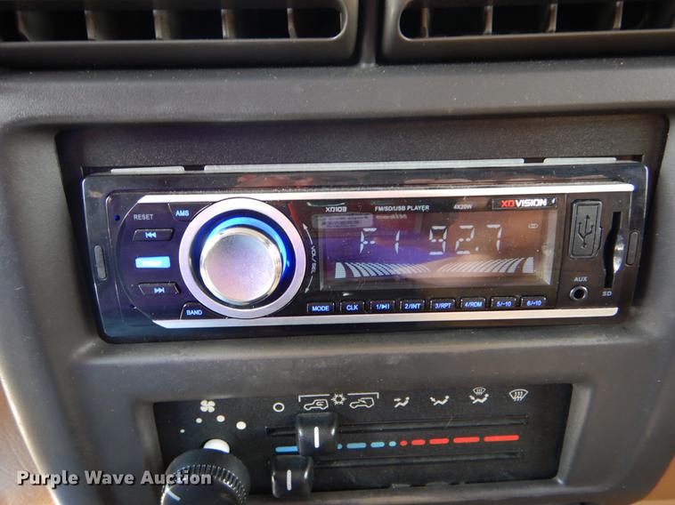 image for item DE8332 1997 Jeep Wrangler SUV