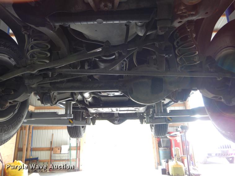 image for item DE8332 1997 Jeep Wrangler SUV