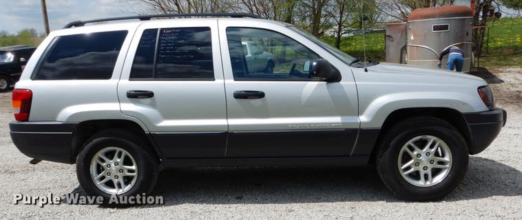 image for item DE8333 2003 Jeep Grand Cherokee Laredo SUV