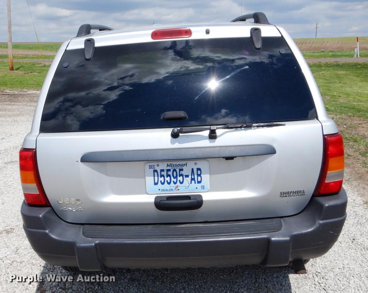 image for item DE8333 2003 Jeep Grand Cherokee Laredo SUV