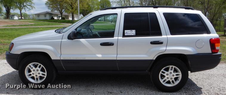 image for item DE8333 2003 Jeep Grand Cherokee Laredo SUV