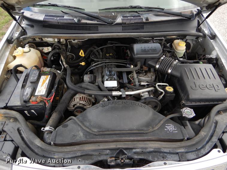 image for item DE8333 2003 Jeep Grand Cherokee Laredo SUV