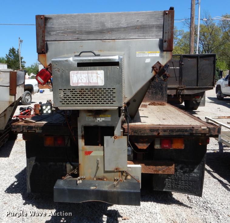 image for item DE8352 2004 Mitsubishi Fuso FG dump flatbed truck