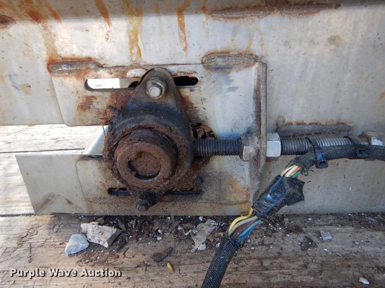 image for item DE8352 2004 Mitsubishi Fuso FG dump flatbed truck