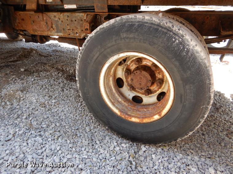 image for item DE8352 2004 Mitsubishi Fuso FG dump flatbed truck