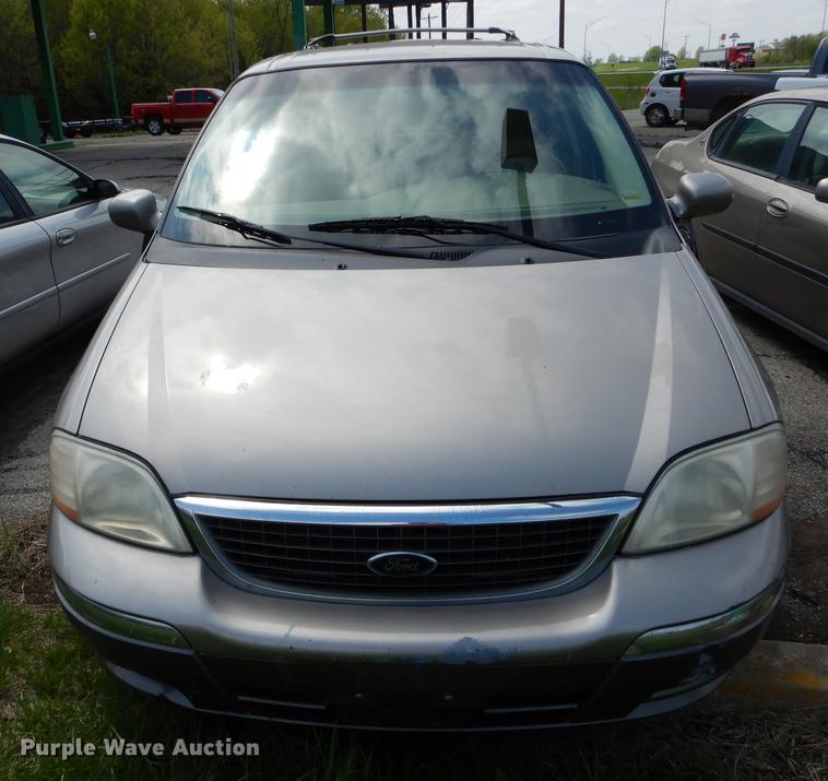 image for item DE8360 2001 Ford Windstar Limited van