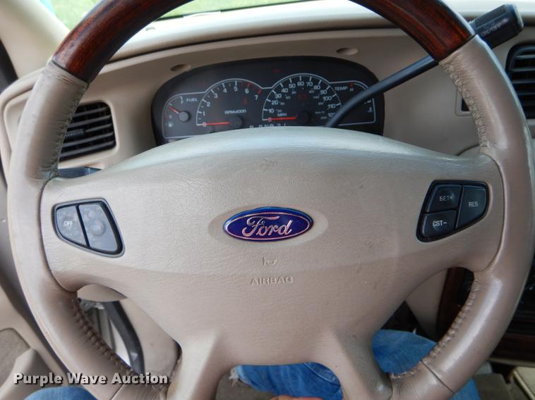 image for item DE8360 2001 Ford Windstar Limited van