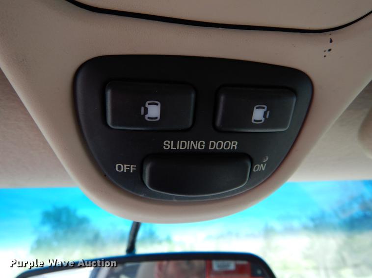 image for item DE8360 2001 Ford Windstar Limited van