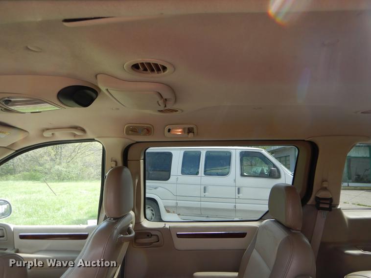 image for item DE8360 2001 Ford Windstar Limited van