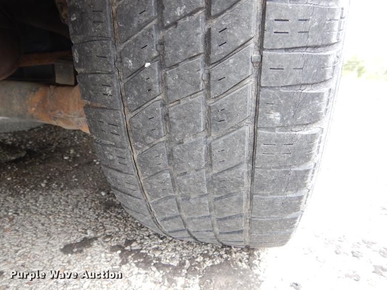 image for item DE8360 2001 Ford Windstar Limited van
