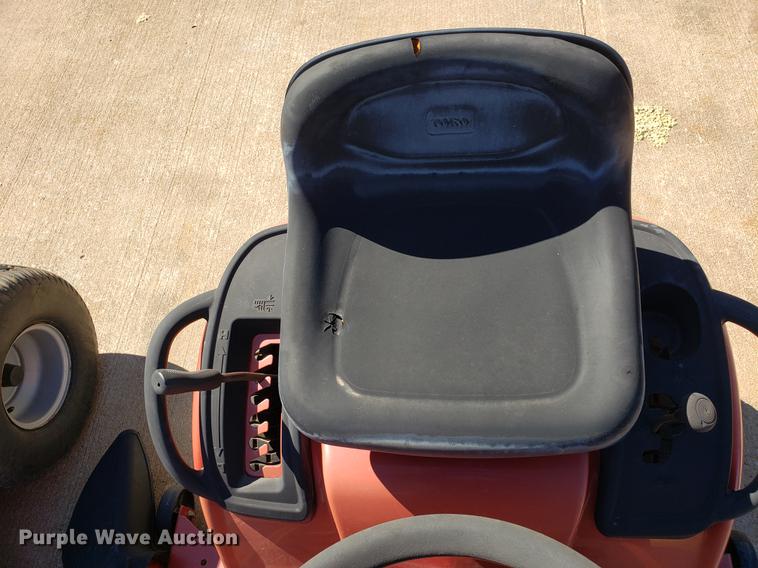 image for item DE9312 (3) lawn mowers