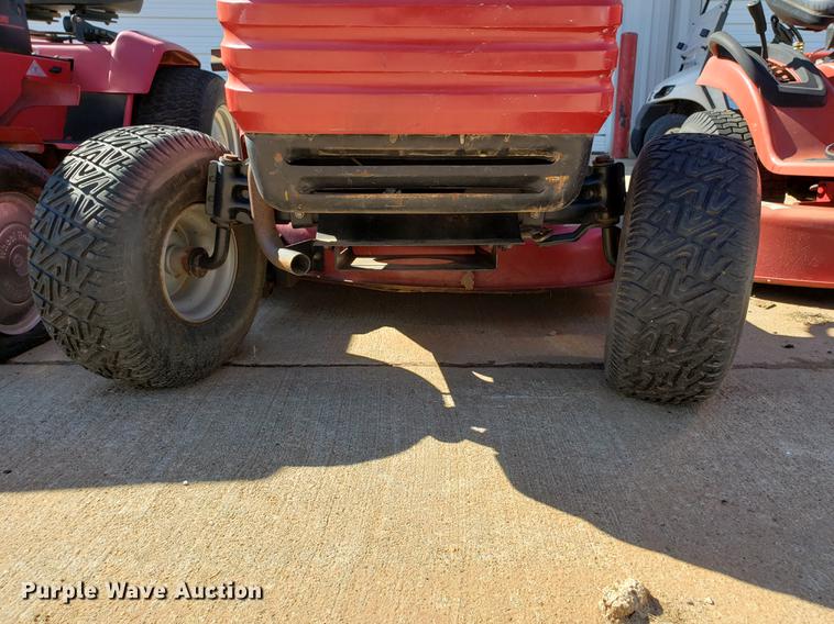 image for item DE9312 (3) lawn mowers