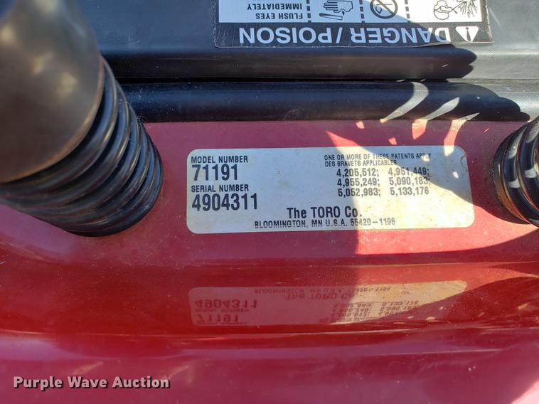 image for item DE9312 (3) lawn mowers